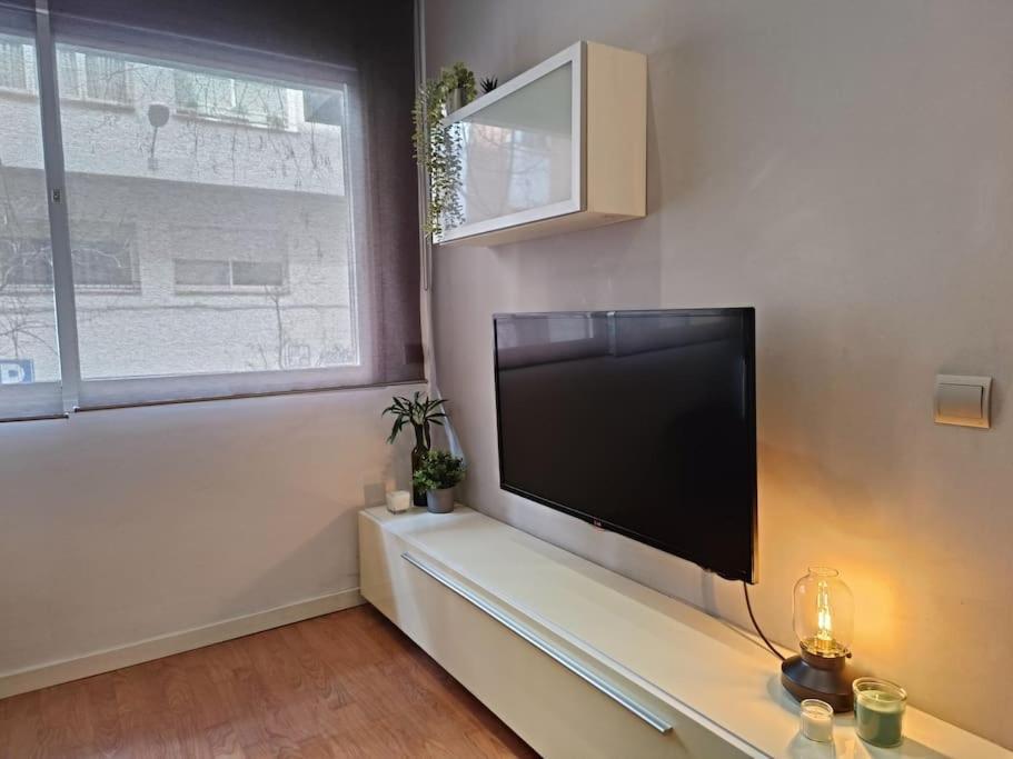 Siglo XX - Nuevo Apartamento Para 3 Βαρκελώνη Εξωτερικό φωτογραφία